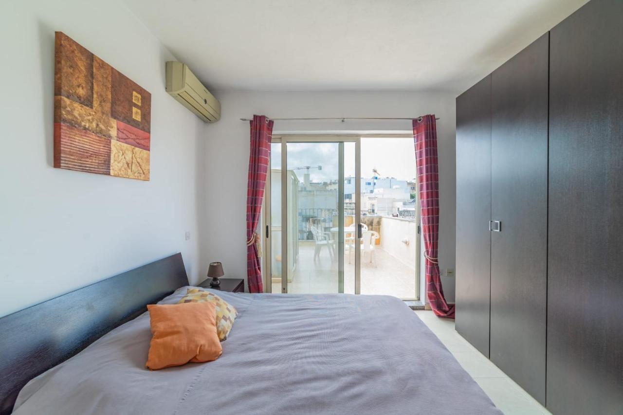 Amazing Views Of Spinola Bay In Heart Of Stjulians-Hosted By Sweetstay Saint Julian's Екстериор снимка